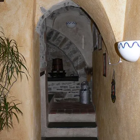 Il Cappellaio Matto Bed & Breakfast *