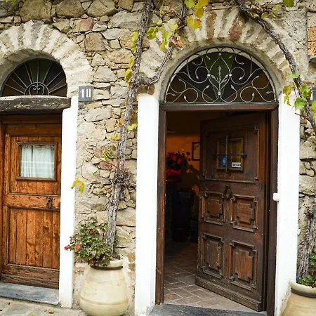 Il Cappellaio Matto Bed & Breakfast