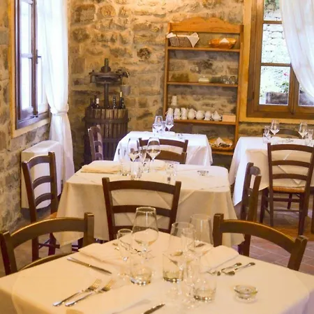 Il Cappellaio Matto Montalto Ligure