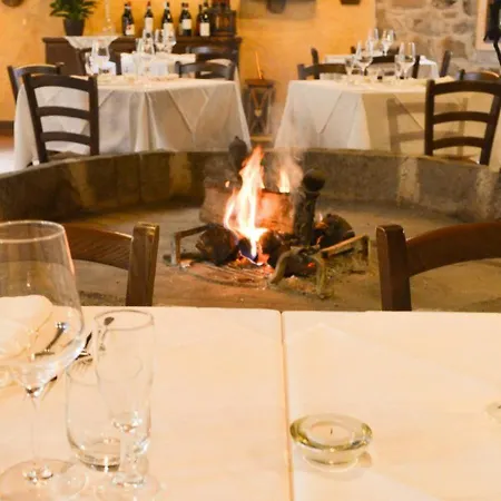 住宿加早餐酒店 Il Cappellaio Matto Montalto Ligure