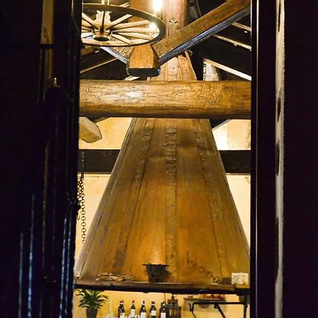 Il Cappellaio Matto Montalto Ligure