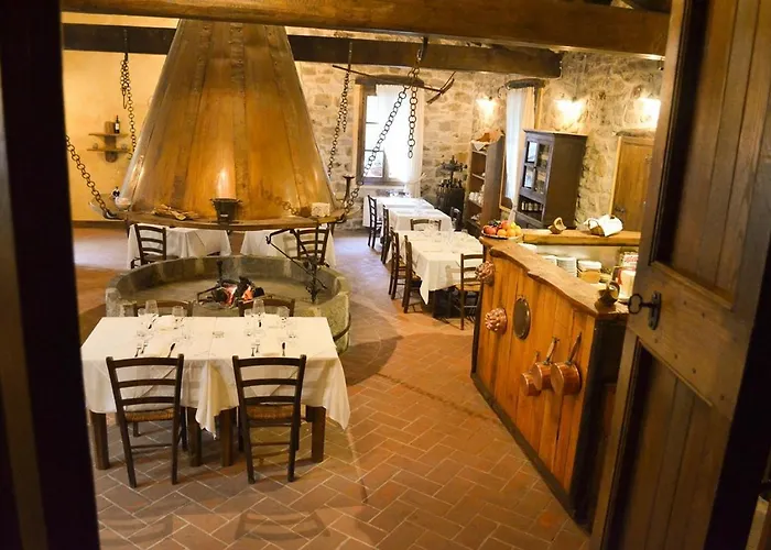 Il Cappellaio Matto 3* Montalto Ligure
