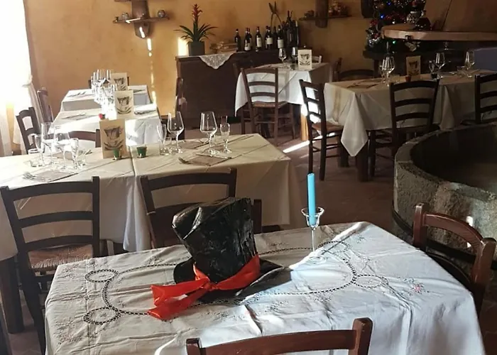 Il Cappellaio Matto 3* Montalto Ligure