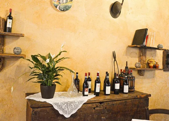 Il Cappellaio Matto 3* Montalto Ligure