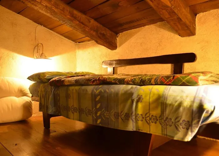 Bed & Breakfast Il Cappellaio Matto Montalto Ligure